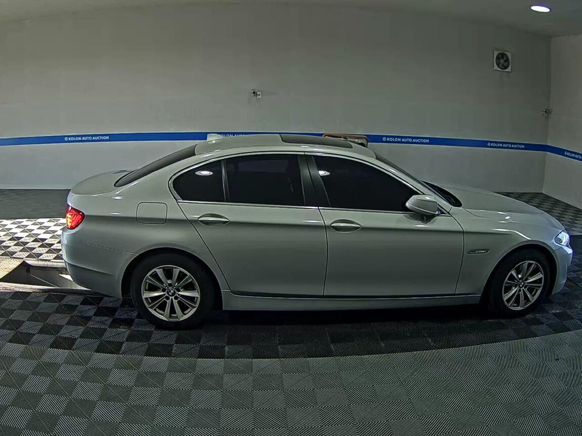 BMW 5 SERIES (6TH GEN) 520d 2013 - zdjęcie 4