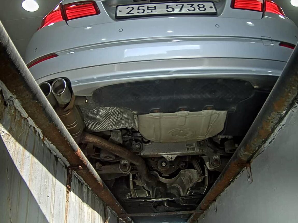 BMW 5 SERIES (6TH GEN) 520d 2013 - zdjęcie 8