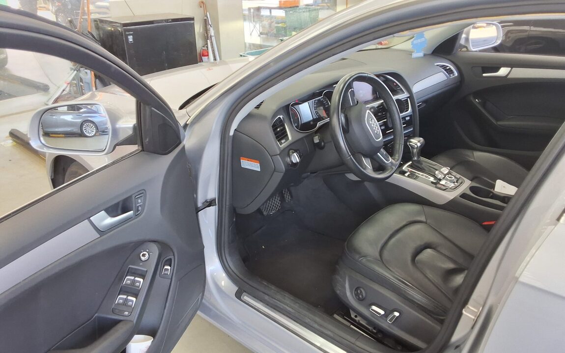 AUDI A4 (4TH GEN) 30 TDI 2015 - zdjęcie 10