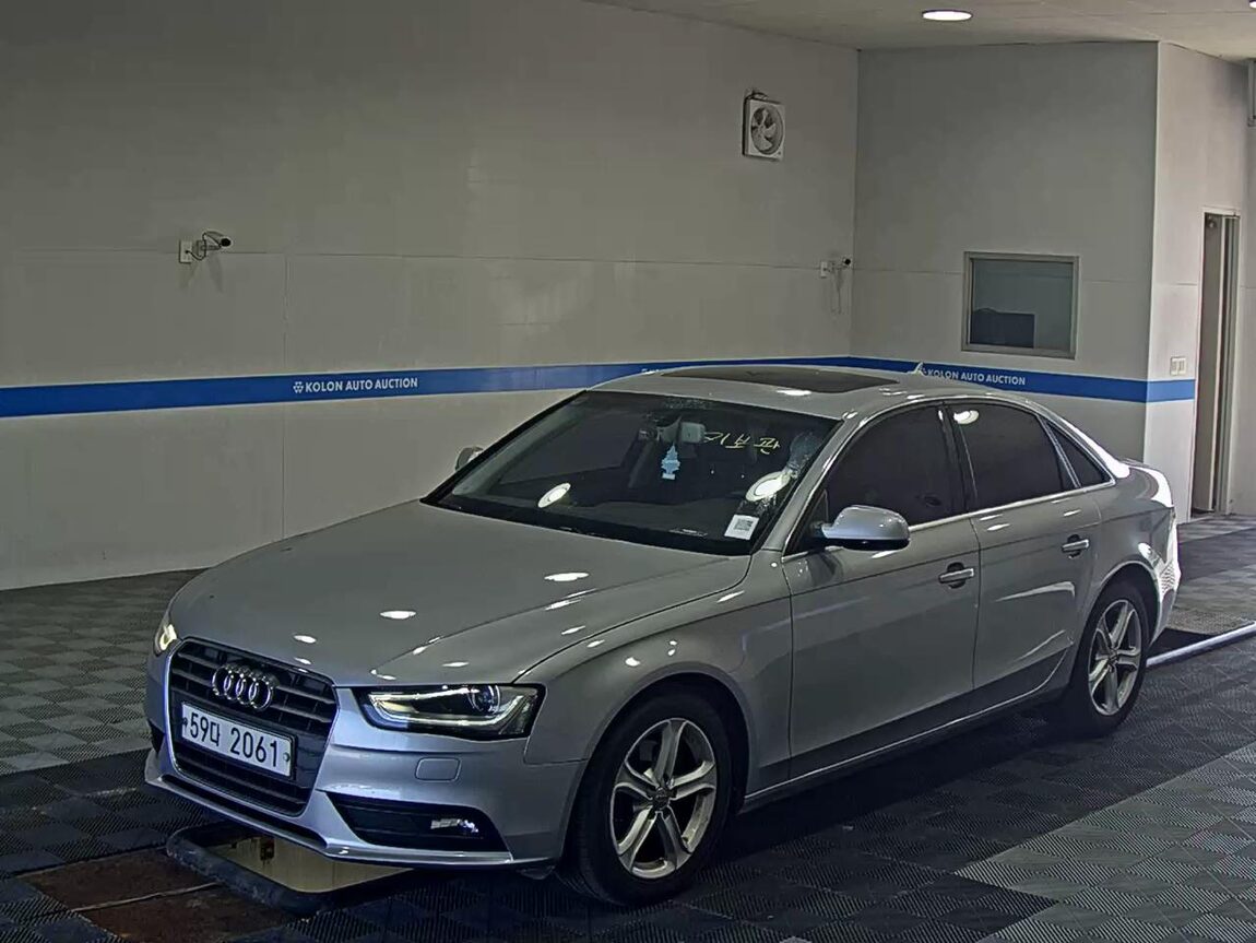 AUDI A4 (4TH GEN) 30 TDI 2015 - zdjęcie 2