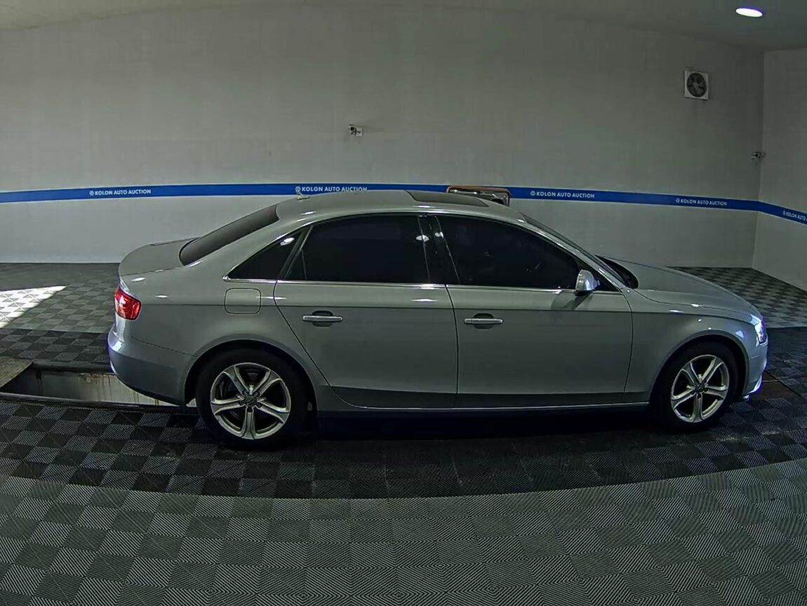 AUDI A4 (4TH GEN) 30 TDI 2015 - zdjęcie 4