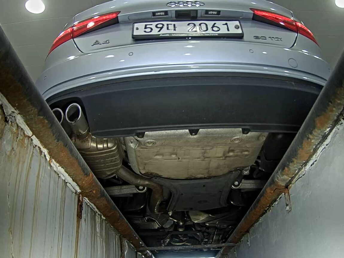 AUDI A4 (4TH GEN) 30 TDI 2015 - zdjęcie 8
