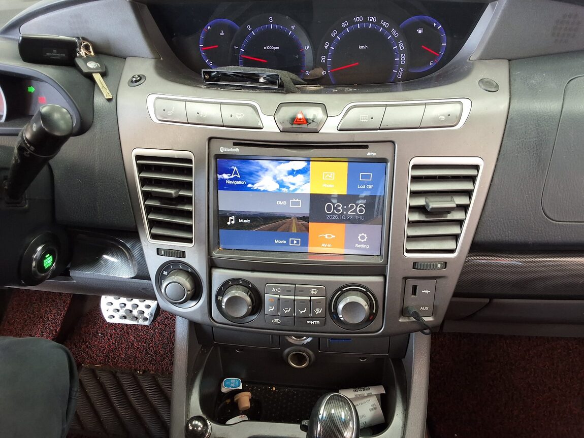 KG MOBILITY (SSANGYONG) KORANDO TOURISMO 2.0 4WD 9-SEATER LT 2014 - zdjęcie 24