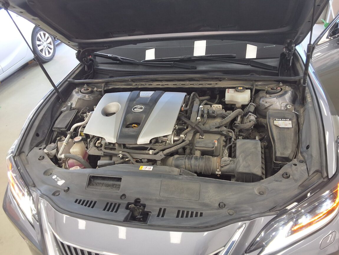 LEXUS ES (7TH GEN) 350 2021 - zdjęcie 21