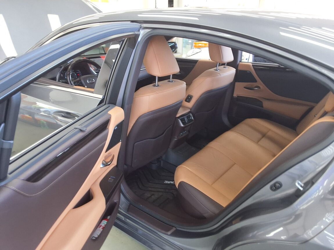 LEXUS ES (7TH GEN) 350 2021 - zdjęcie 12