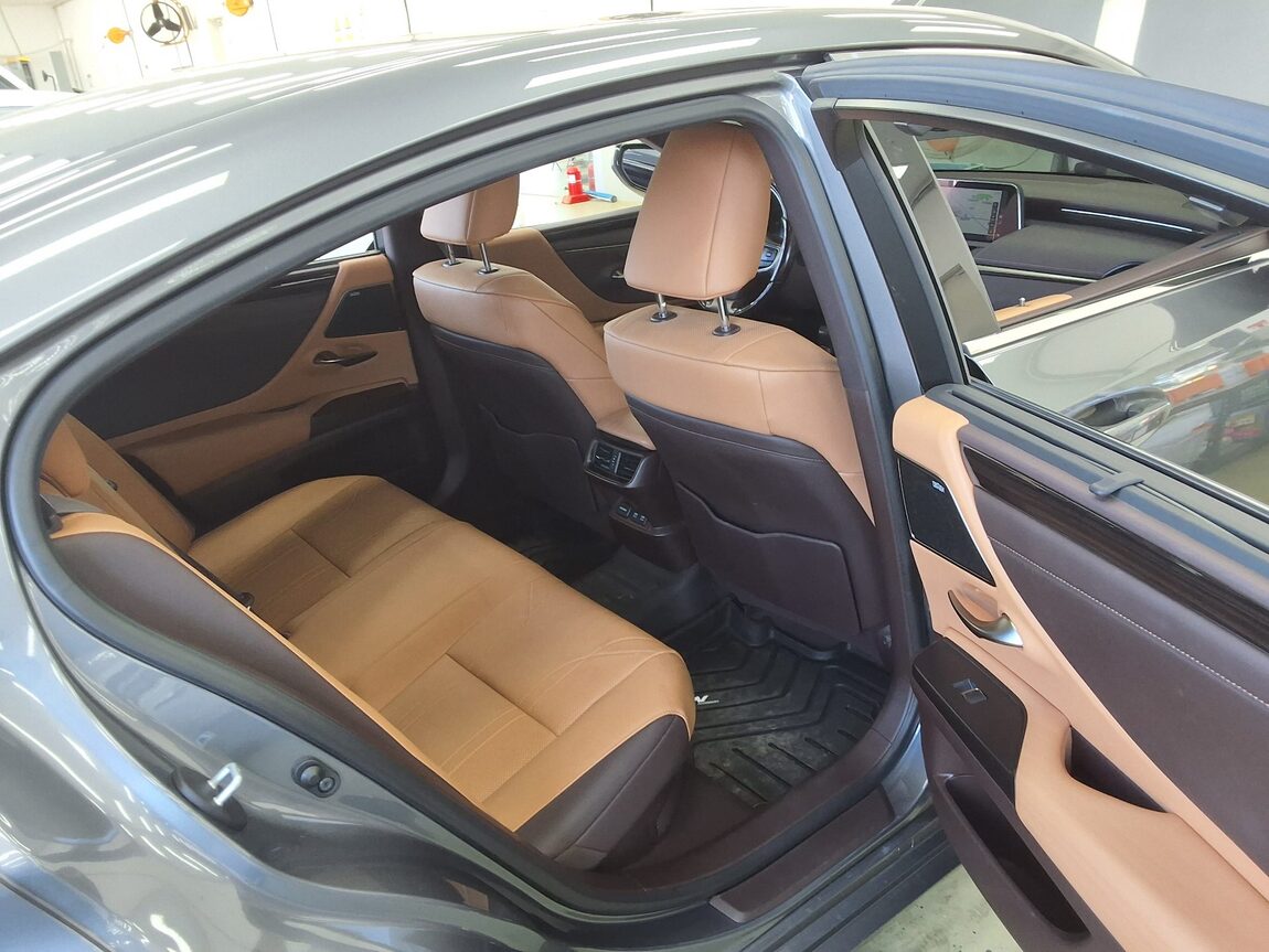 LEXUS ES (7TH GEN) 350 2021 - zdjęcie 13