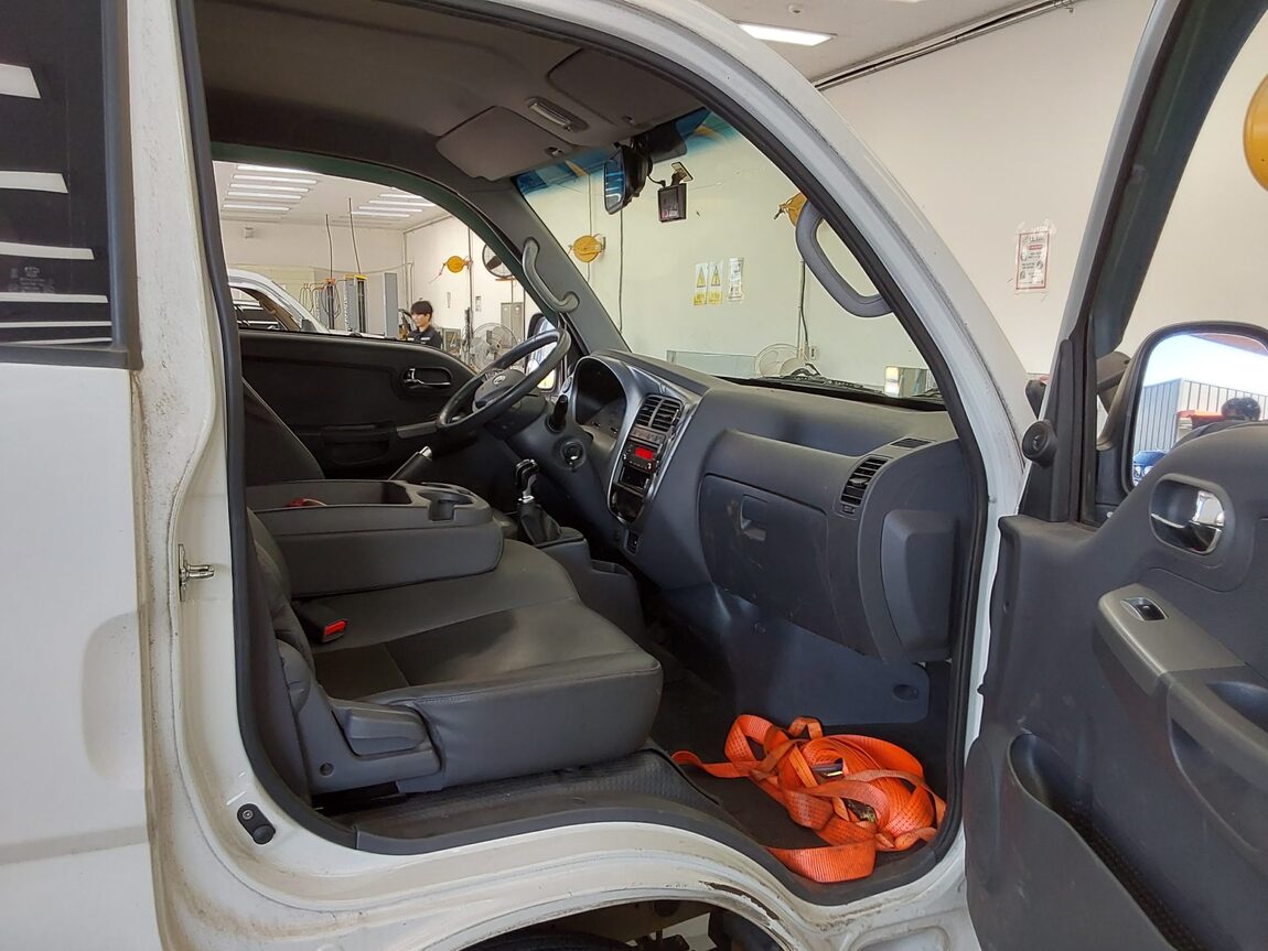 KIA BONGO III CARGO 1.2 TON KING CAB EXTRA LONG WHEELBASE 2019 - zdjęcie 12