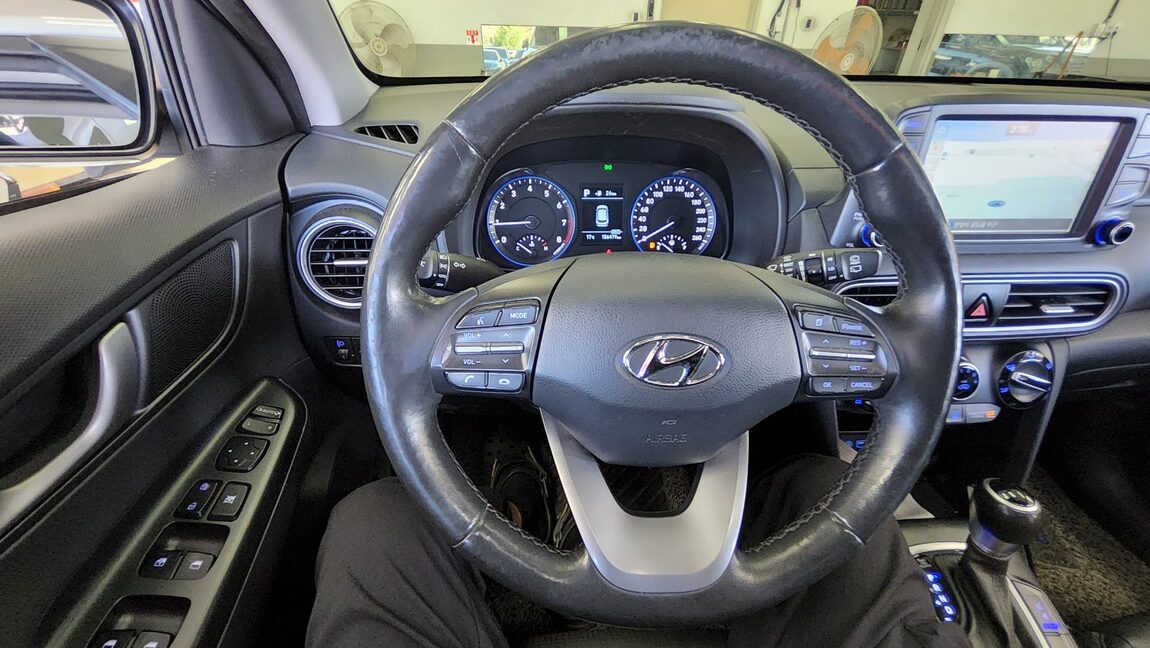 HYUNDAI KONA 1.6 GASOLINE 2WD MODERN POP 2018 - zdjęcie 17