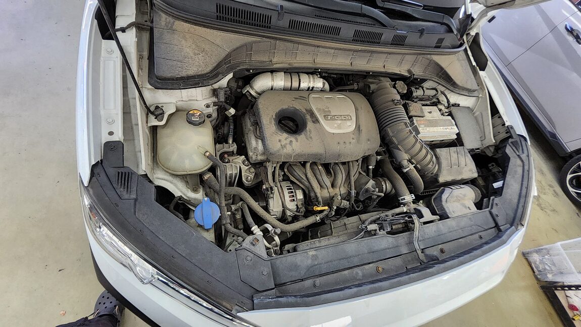 HYUNDAI KONA 1.6 GASOLINE 2WD MODERN POP 2018 - zdjęcie 22