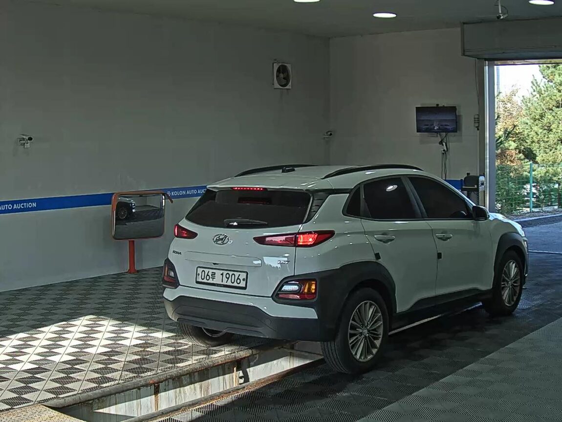 HYUNDAI KONA 1.6 GASOLINE 2WD MODERN POP 2018 - zdjęcie 5