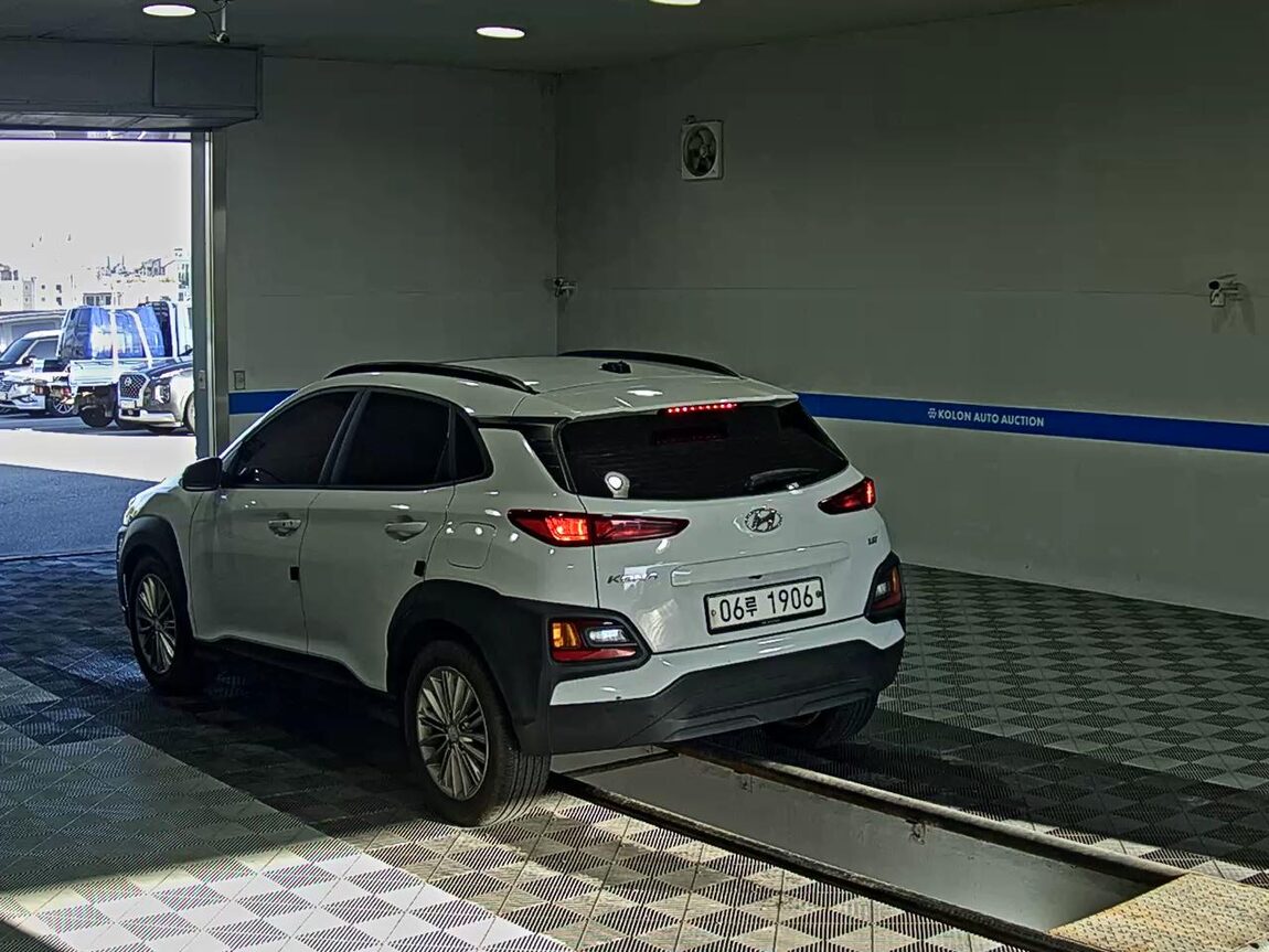 HYUNDAI KONA 1.6 GASOLINE 2WD MODERN POP 2018 - zdjęcie 6