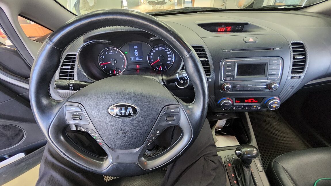 KIA K3 1.6 GDI TRENDY 2013 - zdjęcie 18