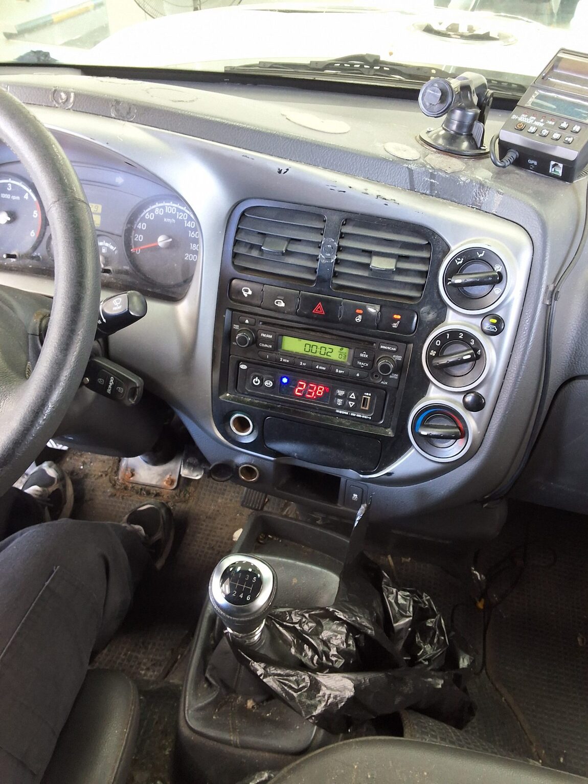 KIA BONGO III CARGO FREEZER BOX TRUCK 1.2 TON STANDARD CAB 2015 - zdjęcie 15