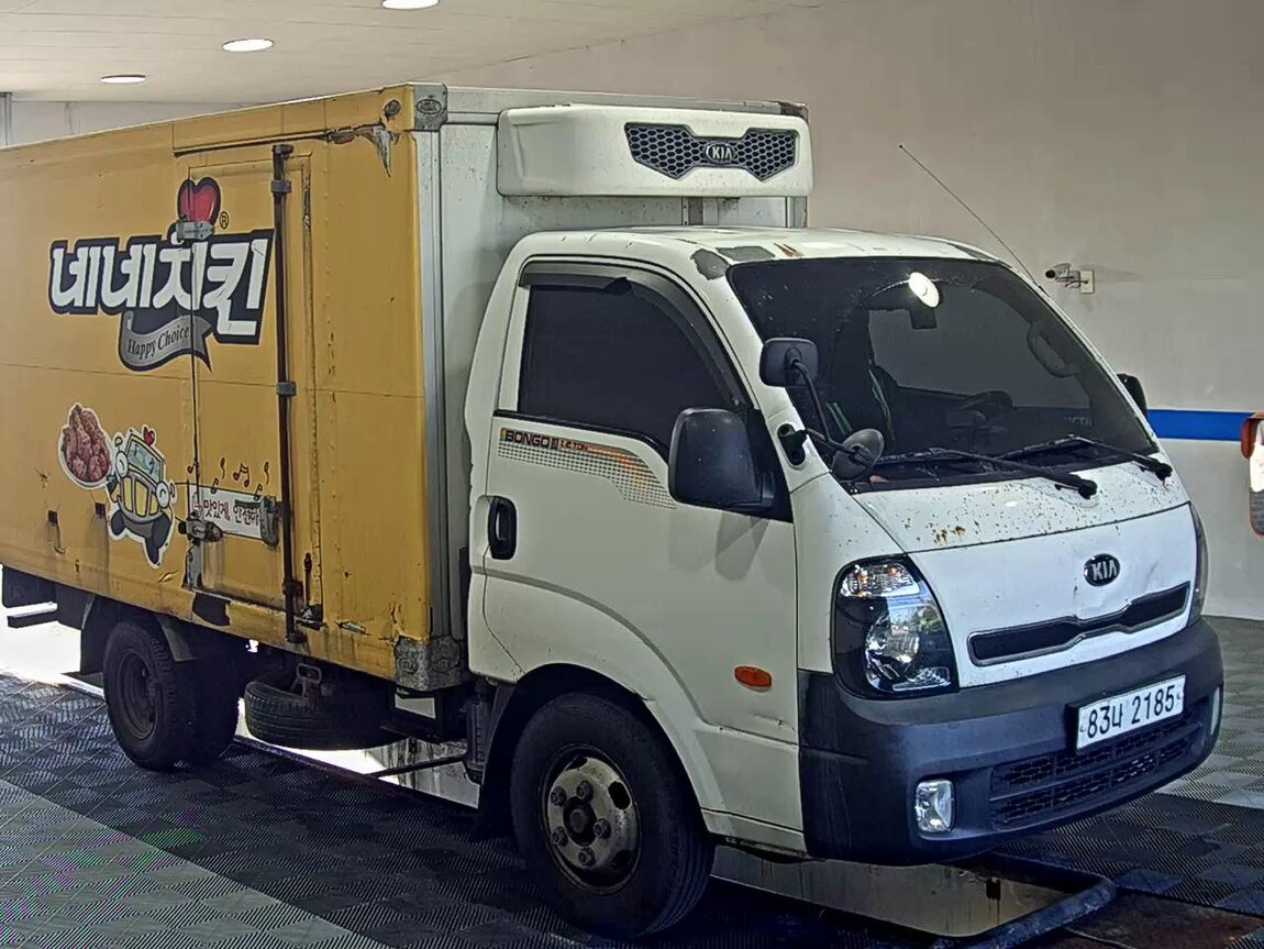 KIA BONGO III CARGO FREEZER BOX TRUCK 1.2 TON STANDARD CAB 2015 - zdjęcie 3