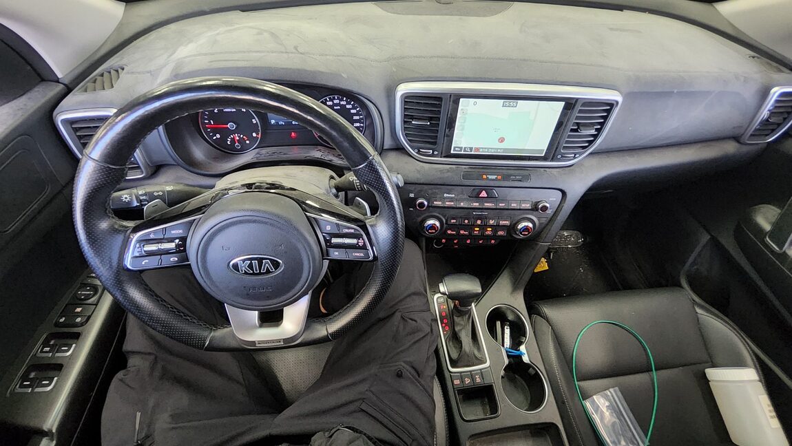 KIA SPORTAGE THE BOLD R2.0 DIESEL 4WD TRENDY 2020 - zdjęcie 11