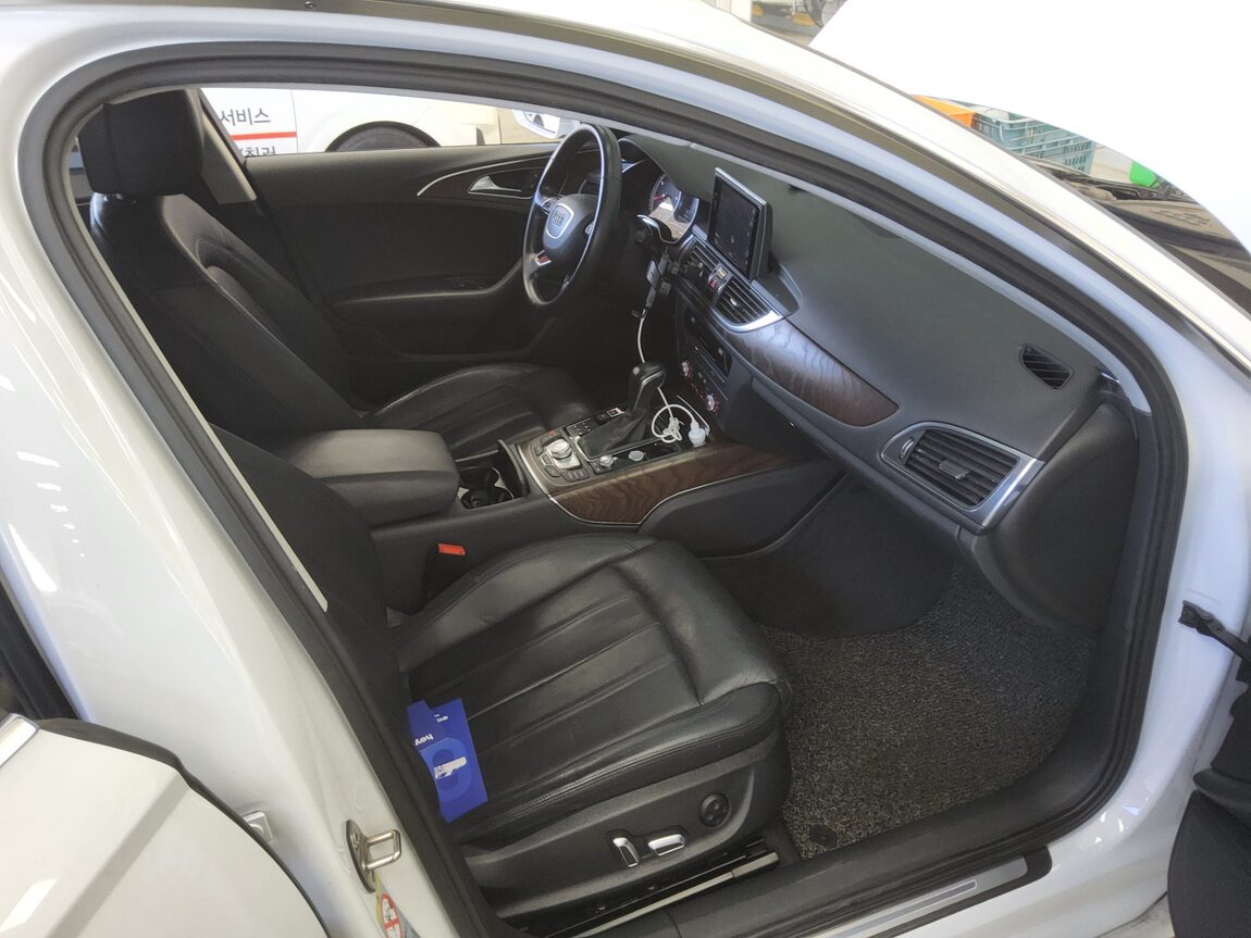 AUDI A6 (4TH GEN) 35 TDI PREMIUM 2016 - zdjęcie 14