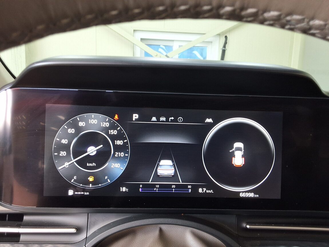KIA NEW CARNIVAL (KA4) HI-LIMOUSINE 4-SEATER GASOLINE SIGNATURE 2022 - zdjęcie 10