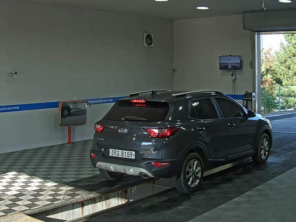KIA STONIC 1.4 GASOLINE DELUXE 2019 - zdjęcie 5