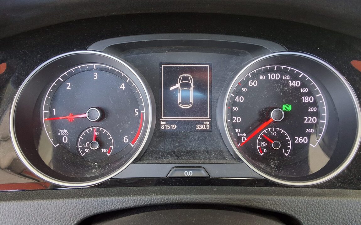 VOLKSWAGEN GOLF (7TH GEN) 2.0 TDI 2013 - zdjęcie 9