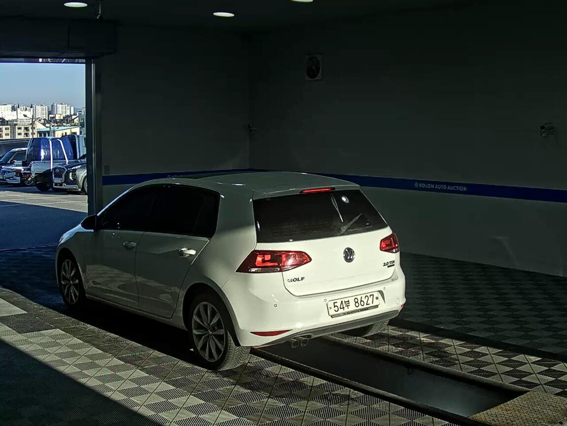 VOLKSWAGEN GOLF (7TH GEN) 2.0 TDI 2013 - zdjęcie 6