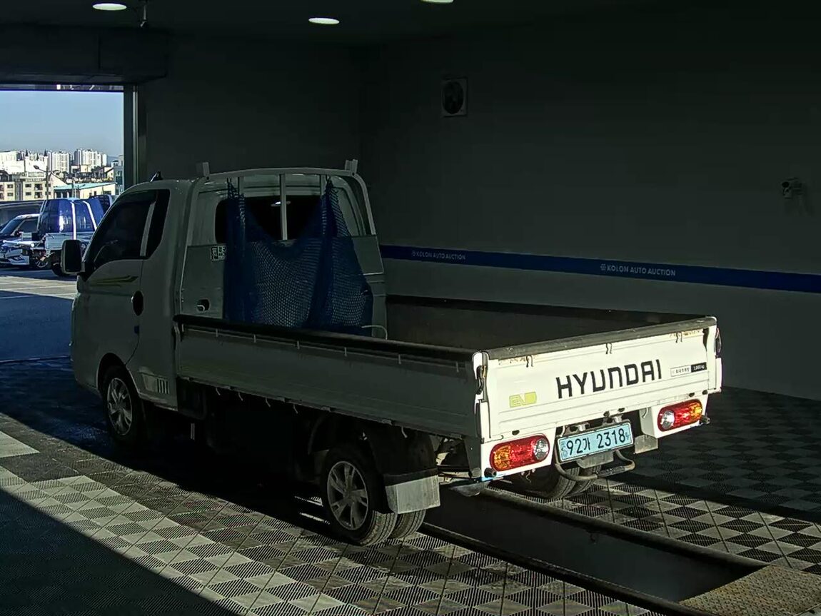 HYUNDAI PORTER II ELECTRIC CARGO PREMIUM SPECIAL 2022 - zdjęcie 6