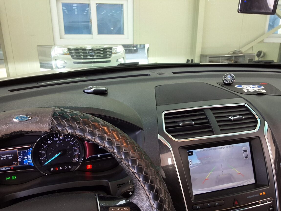 FORD EXPLORER (5TH GEN) 2.3 AWD LIMITED 2017 - zdjęcie 25