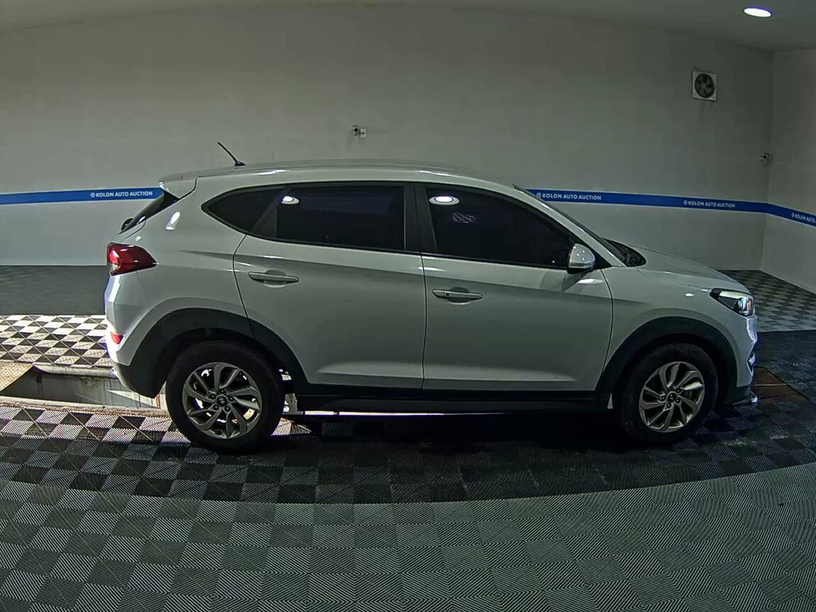 HYUNDAI ALL NEW TUCSON DIESEL R2.0 2WD STYLE SPECIAL 2017 - zdjęcie 4