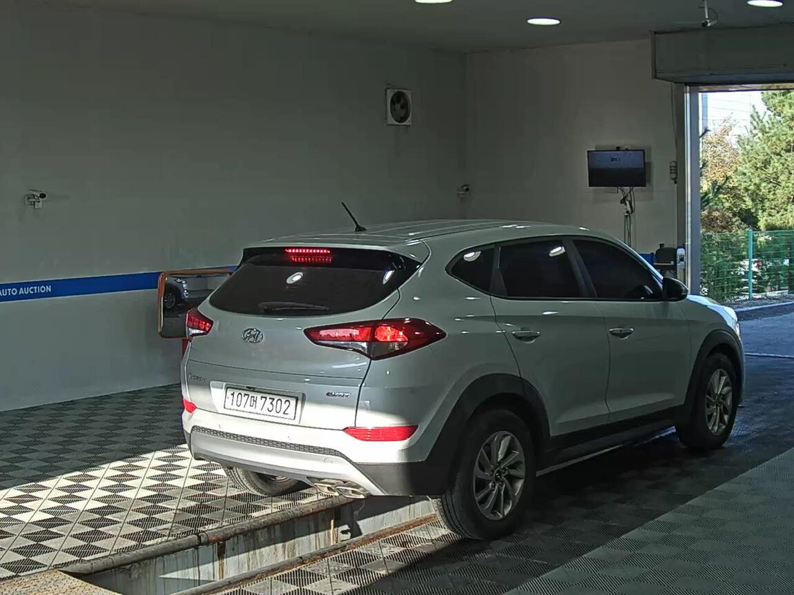 HYUNDAI ALL NEW TUCSON DIESEL R2.0 2WD STYLE SPECIAL 2017 - zdjęcie 5