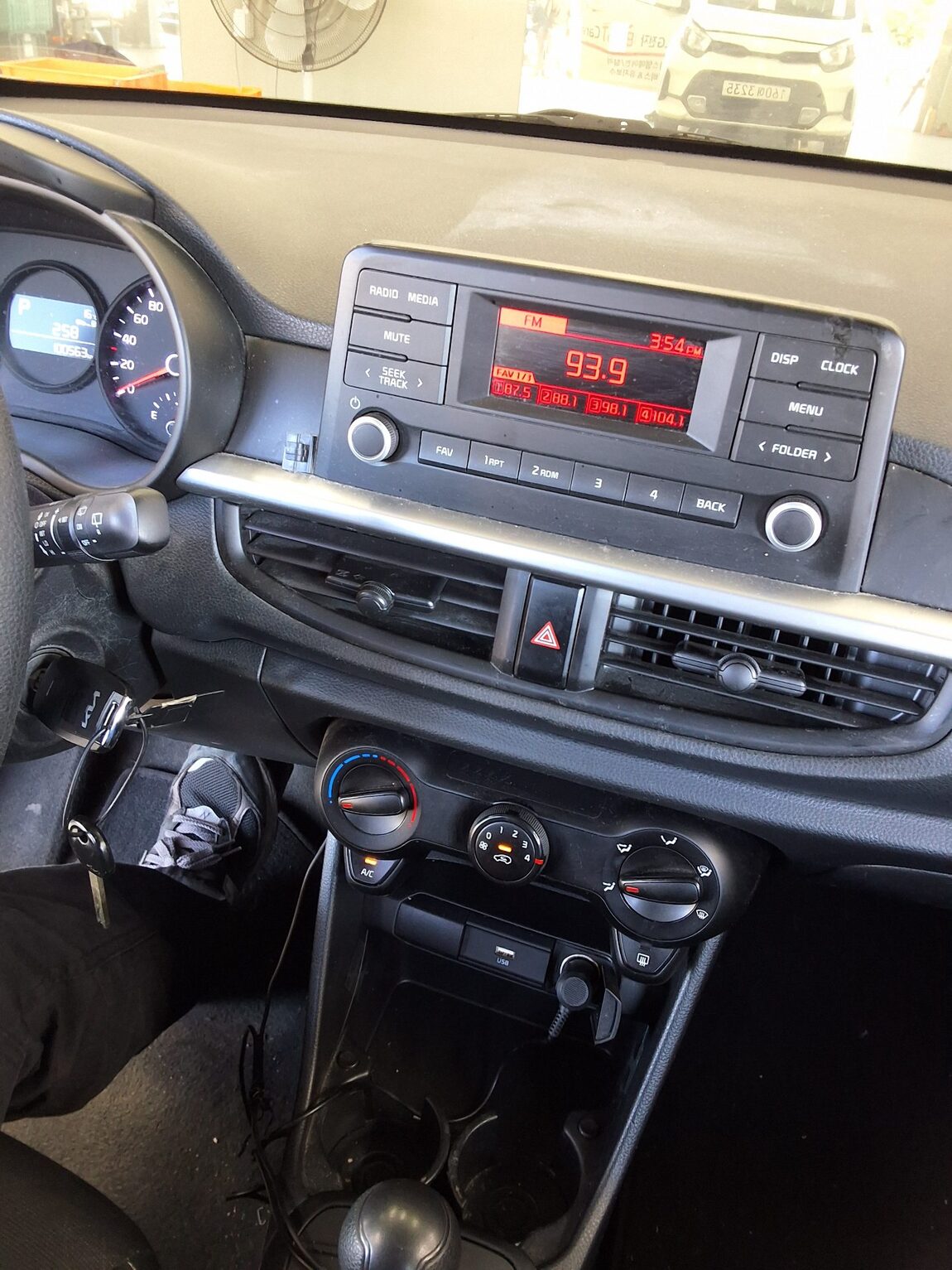 KIA MORNING URBAN 1.0 GASOLINE STANDARD 2022 - zdjęcie 17