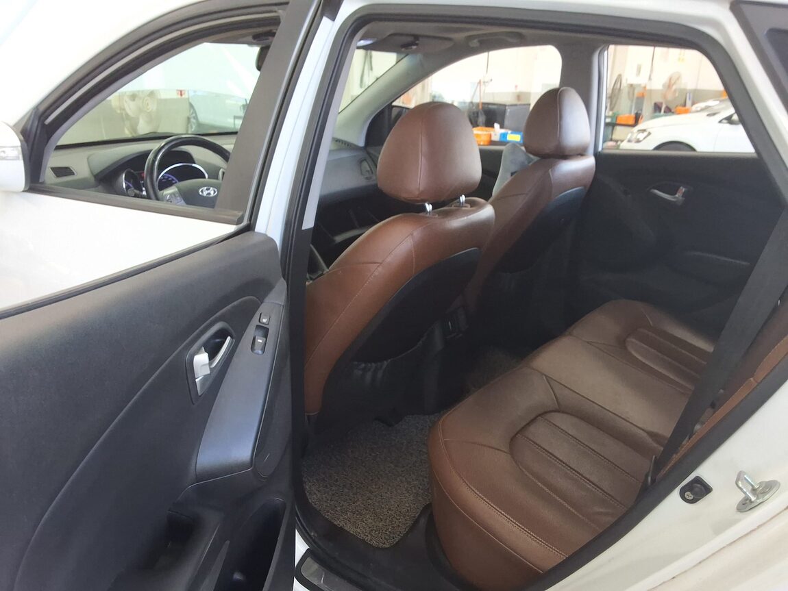HYUNDAI NEW TUCSON ix DIESEL R2.0 4WD PREMIUM 2014 - zdjęcie 12