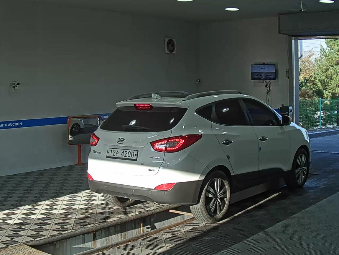 HYUNDAI NEW TUCSON ix DIESEL R2.0 4WD PREMIUM 2014 - zdjęcie 5