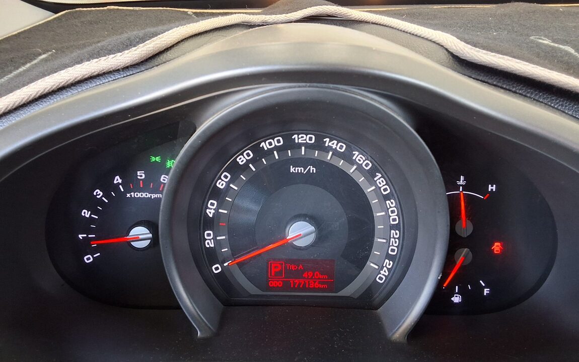 KIA SPORTAGE R DIESEL R2.0 2WD TLX LUXURY MODEL 2011 - zdjęcie 9