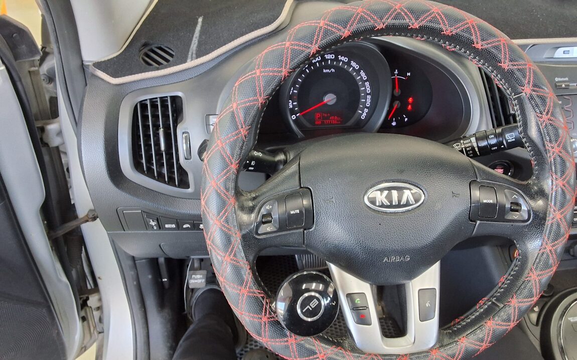 KIA SPORTAGE R DIESEL R2.0 2WD TLX LUXURY MODEL 2011 - zdjęcie 17