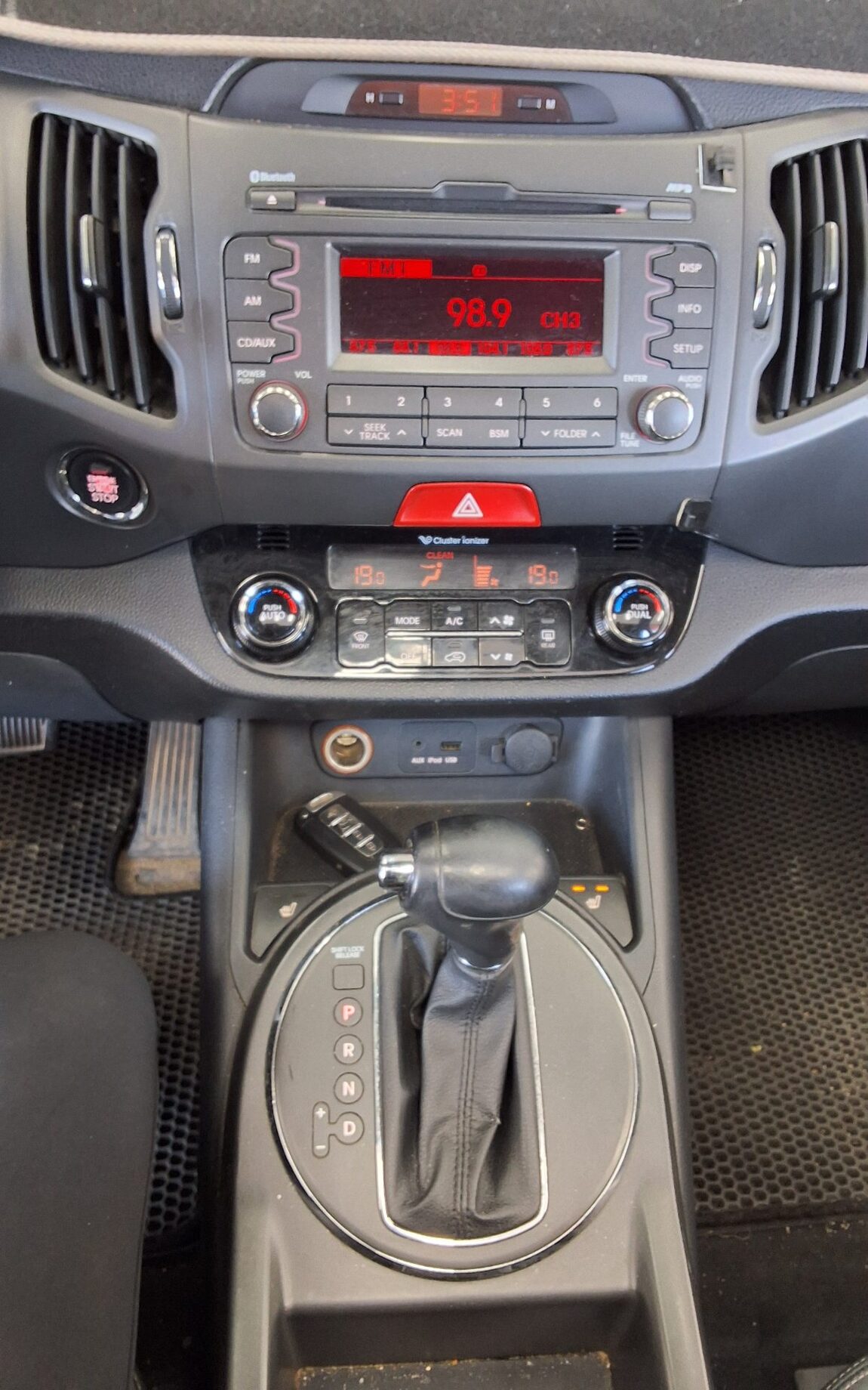 KIA SPORTAGE R DIESEL R2.0 2WD TLX LUXURY MODEL 2011 - zdjęcie 18