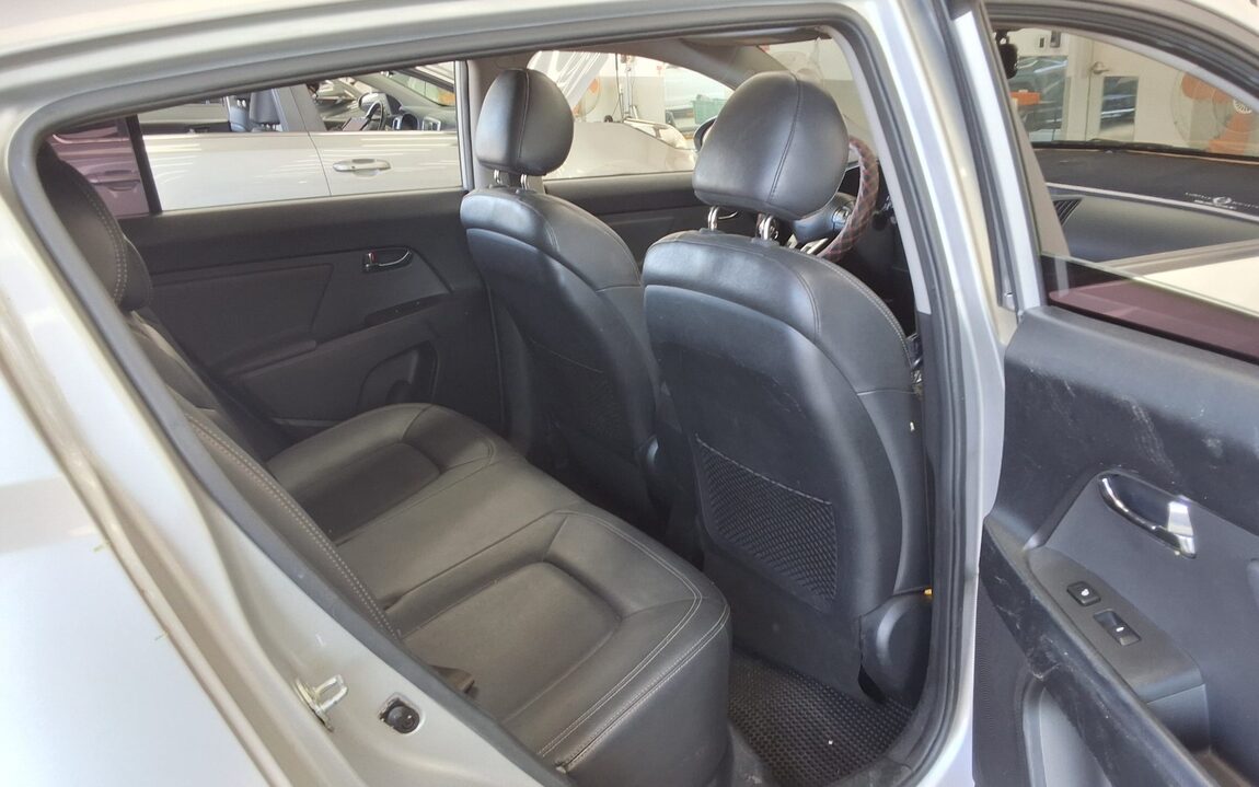 KIA SPORTAGE R DIESEL R2.0 2WD TLX LUXURY MODEL 2011 - zdjęcie 13