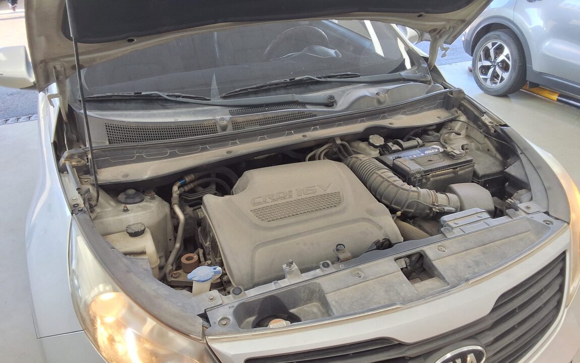 KIA SPORTAGE R DIESEL R2.0 2WD TLX LUXURY MODEL 2011 - zdjęcie 21