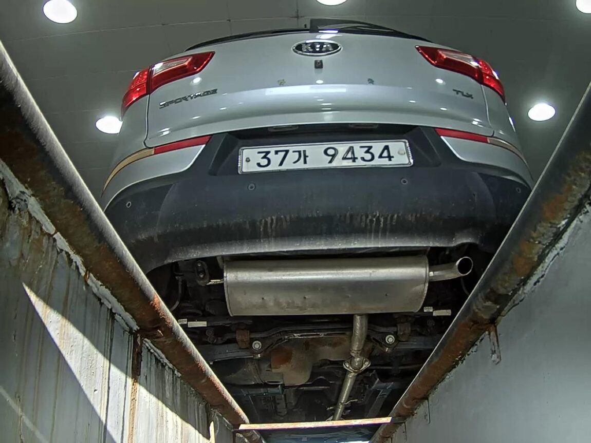 KIA SPORTAGE R DIESEL R2.0 2WD TLX LUXURY MODEL 2011 - zdjęcie 8