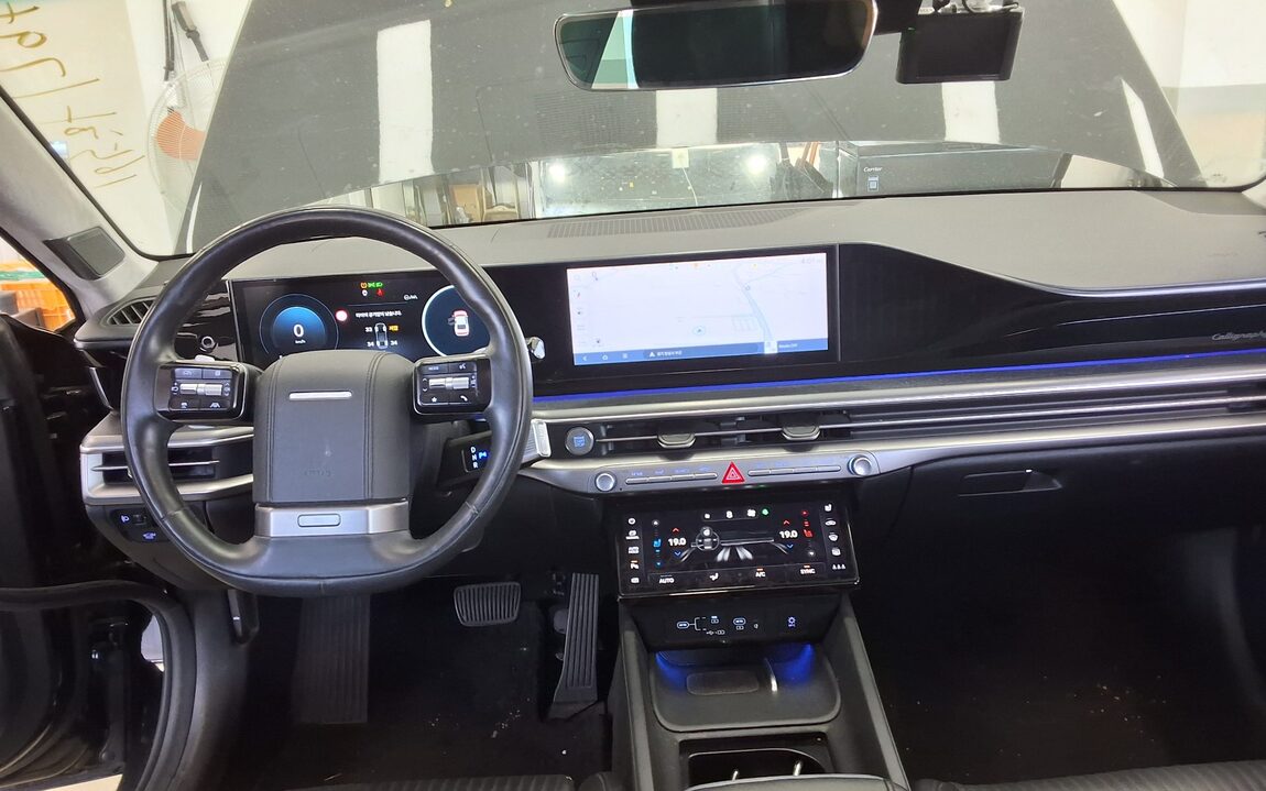 HYUNDAI THE ALL NEW GRANDEUR GASOLINE 2.5 CALLIGRAPHY 2023 - zdjęcie 11