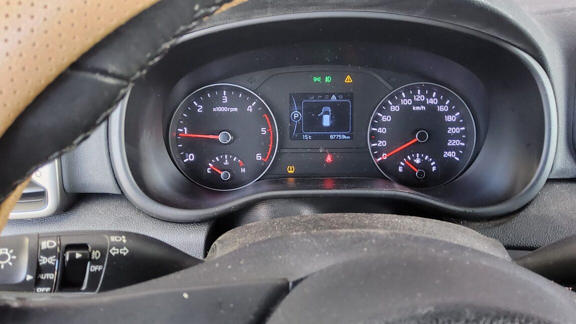 KIA NEW SPORTAGE R2.0 2WD PRESTIGE 2016 - zdjęcie 9