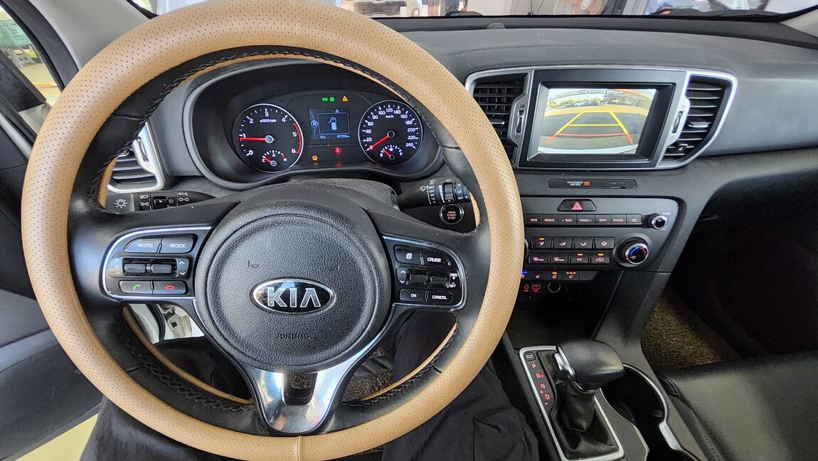 KIA NEW SPORTAGE R2.0 2WD PRESTIGE 2016 - zdjęcie 19