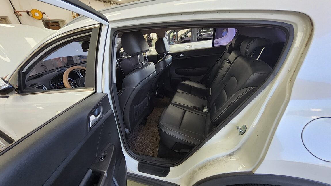 KIA NEW SPORTAGE R2.0 2WD PRESTIGE 2016 - zdjęcie 12