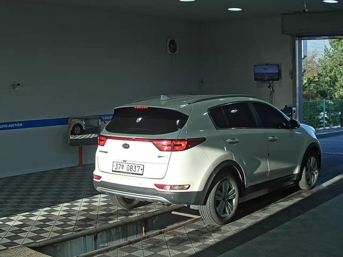 KIA NEW SPORTAGE R2.0 2WD PRESTIGE 2016 - zdjęcie 5