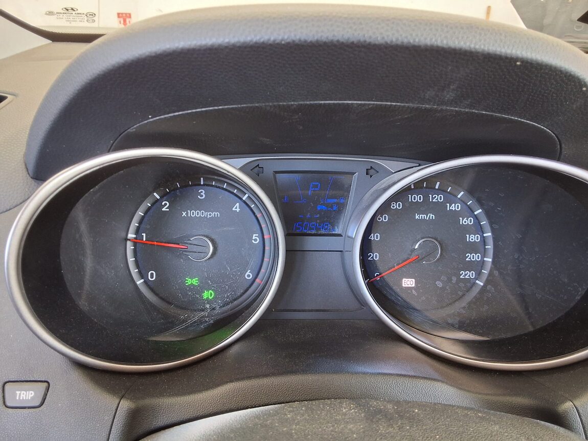 HYUNDAI TUCSON ix DIESEL R20 2WD LX20 LUXURY 2010 - zdjęcie 9