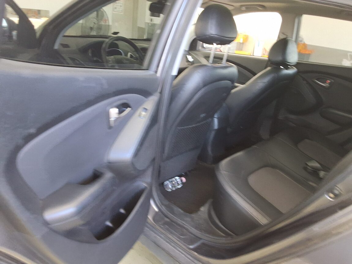 HYUNDAI TUCSON ix DIESEL R20 2WD LX20 LUXURY 2010 - zdjęcie 12
