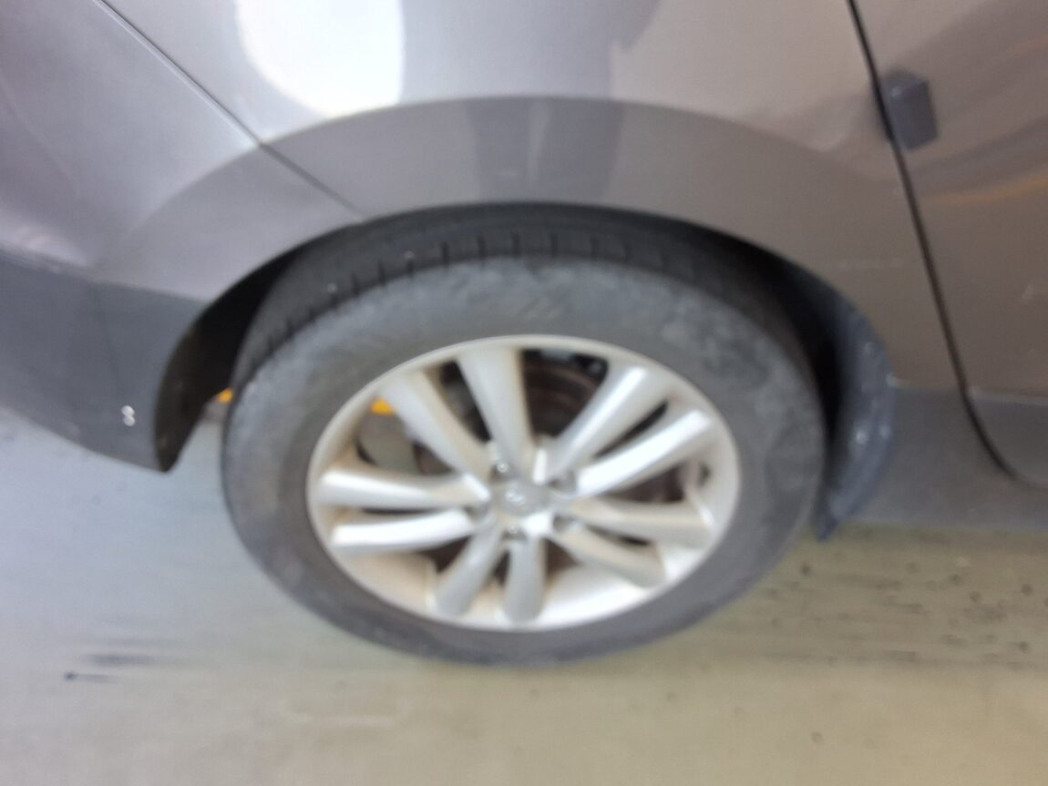 HYUNDAI TUCSON ix DIESEL R20 2WD LX20 LUXURY 2010 - zdjęcie 24