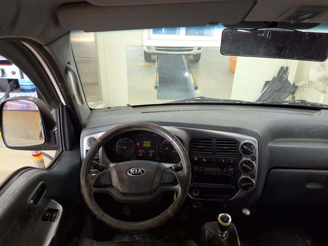 KIA BONGO III CARGO 4WD DOUBLE CAB LONG WHEELBASE 2016 - zdjęcie 12