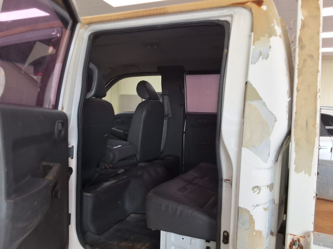 KIA BONGO III CARGO 4WD DOUBLE CAB LONG WHEELBASE 2016 - zdjęcie 13