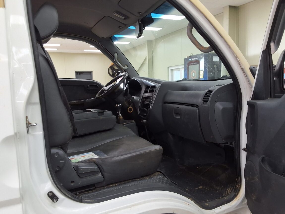KIA BONGO III CARGO 4WD DOUBLE CAB LONG WHEELBASE 2016 - zdjęcie 15