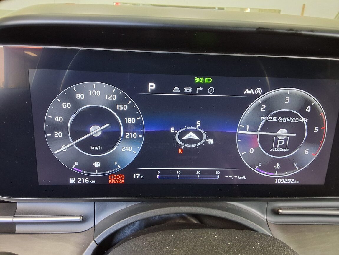 KIA NEW CARNIVAL (KA4) 9-SEATER DIESEL SIGNATURE 2023 - zdjęcie 9