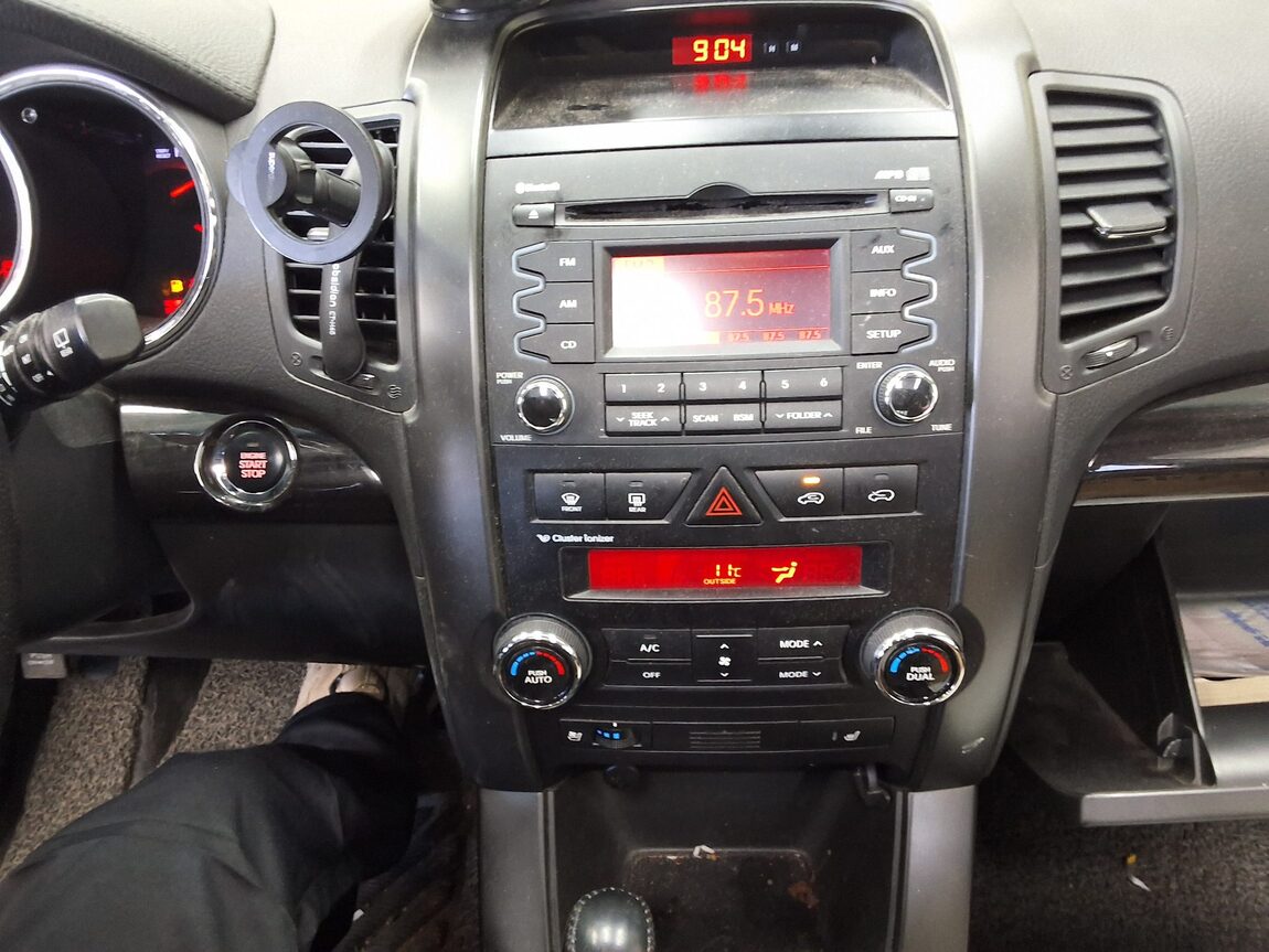 KIA SORENTO R DIESEL 2.2 4WD TLX LUXURY MODEL 2011 - zdjęcie 24